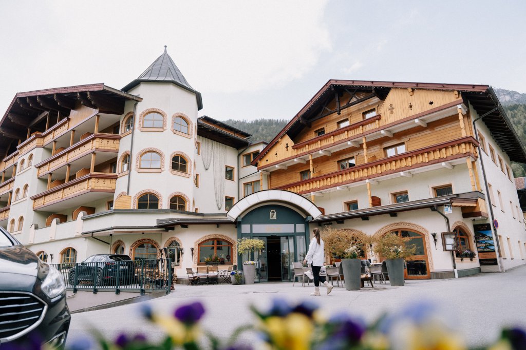 Alpin Resort Stubaier Hof, dog-friendly hotel in Tyrol Valleys