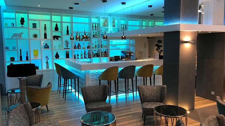 Best Western Plus Hôtel Carlton, dog-friendly hotel in Annecy and Evian
