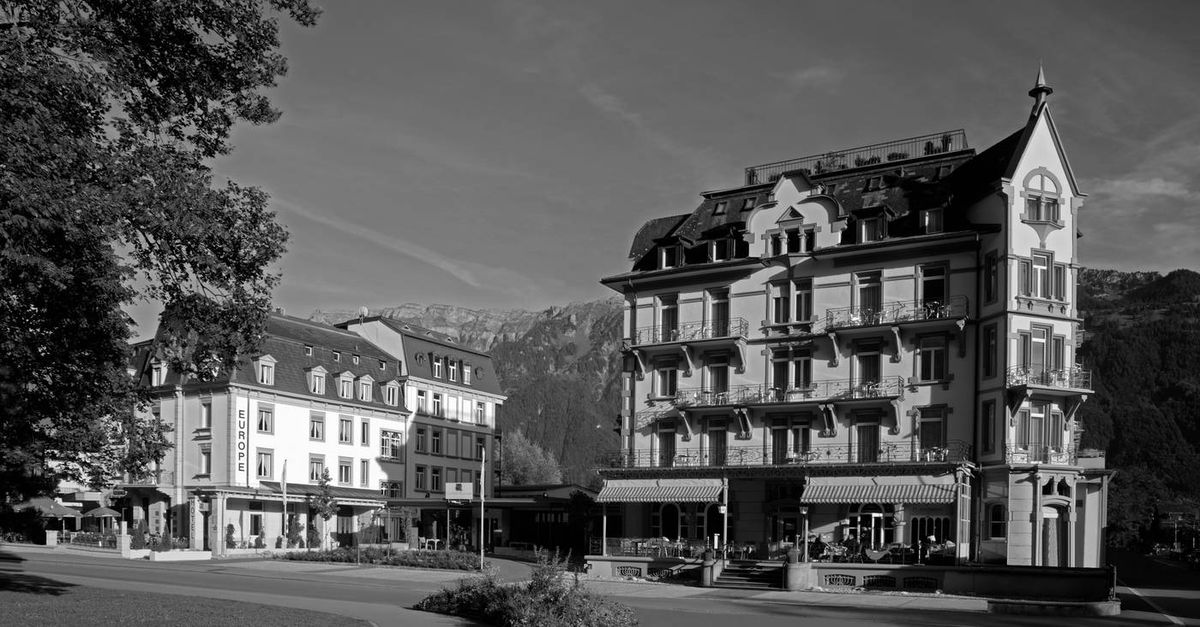 Carlton-Europe Vintage Adults Hotel, dog-friendly hotel in Gstaad and the Bernese Oberland
