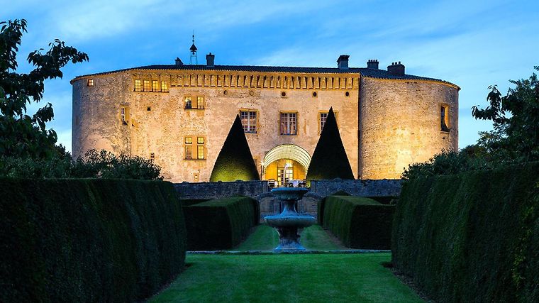 Château de Bagnols, dog-friendly hotel in Lyon