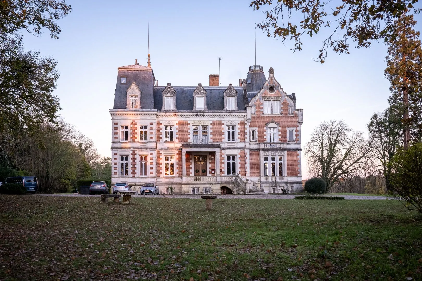 Château de l'Aubrière, dog-friendly hotel in Loire Valley