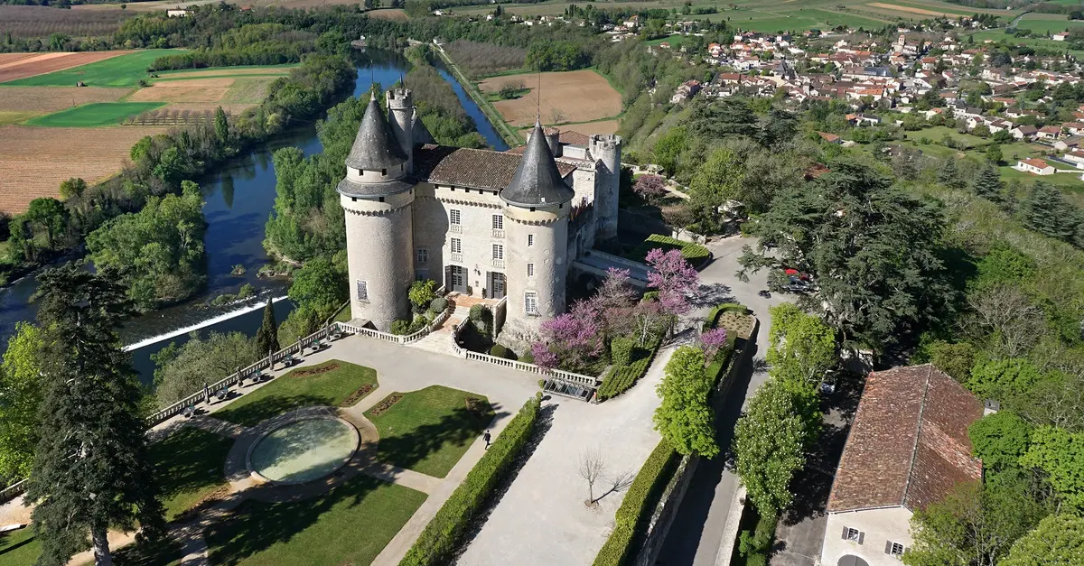 Château de Mercuès, dog-friendly hotel in Dordogne and the Lot