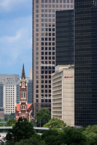 Dallas Marriott Downtown, dog-friendly hotel in Dallas