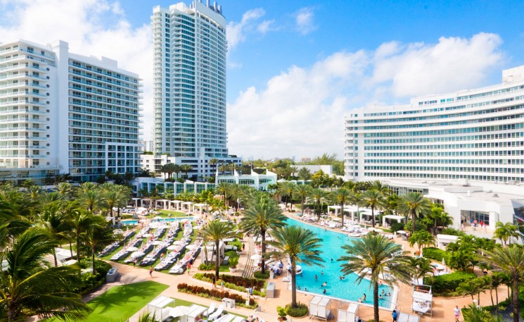 Fontainebleau Miami Beach, dog-friendly hotel in Miami Beach