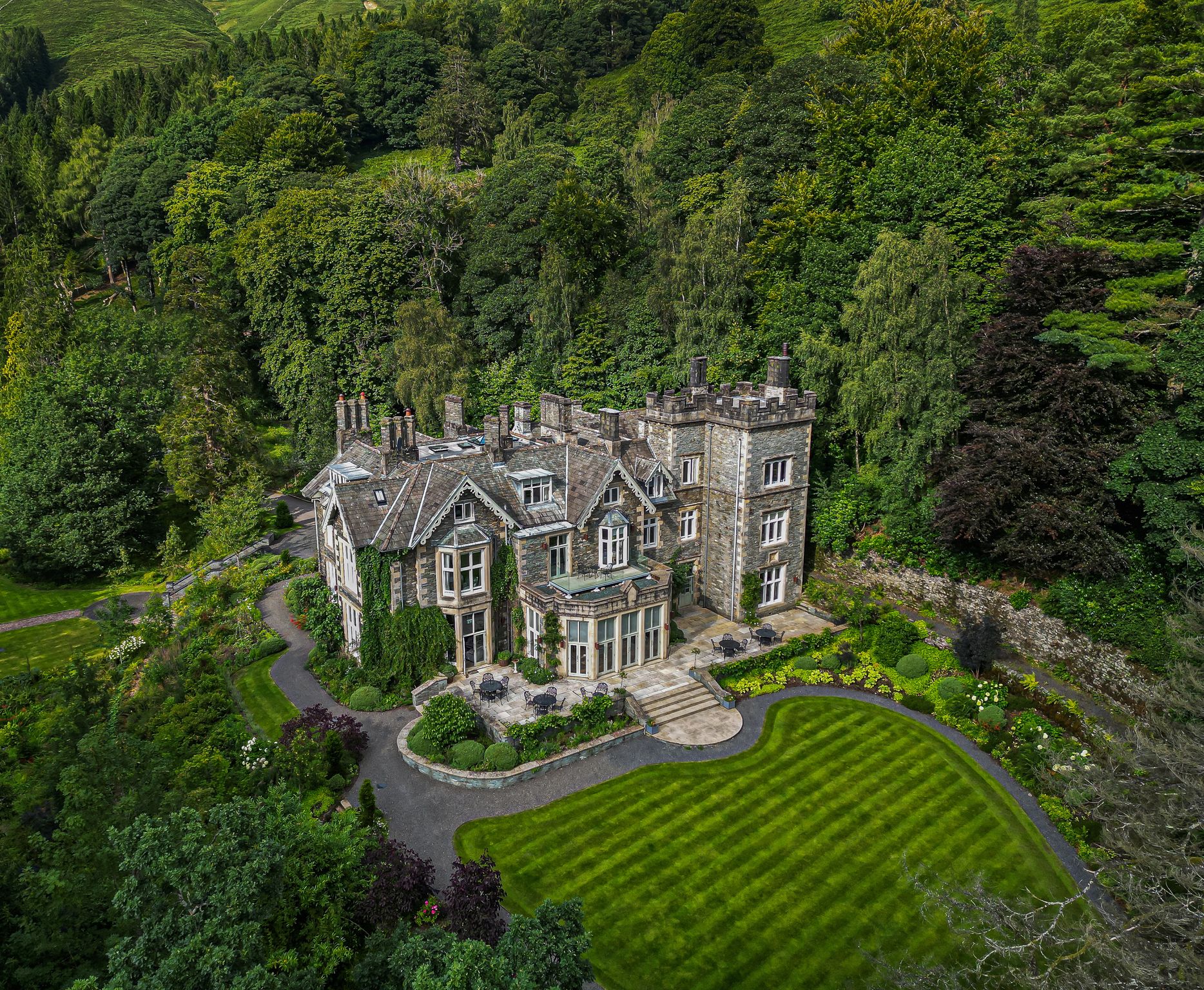 Forest Side, dog-friendly hotel in Lake District