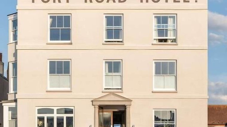 Fort Road Hotel, dog-friendly hotel in Sussex and Kent
