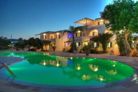 Fyrogenis Palace, dog-friendly hotel in Paros