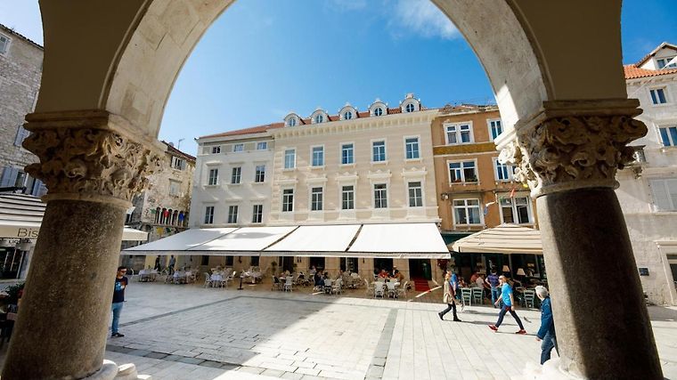 Heritage Hotel Santa Lucia, dog-friendly hotel in Split