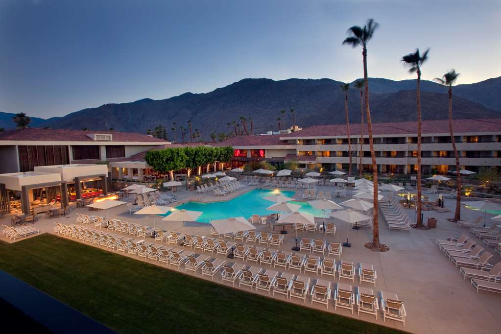 Hilton Palm Springs Resort, dog-friendly hotel in Palm Springs