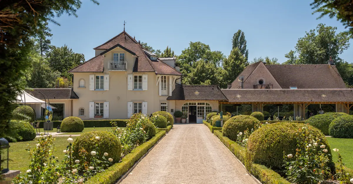 Hostellerie de Levernois, dog-friendly hotel in Burgundy