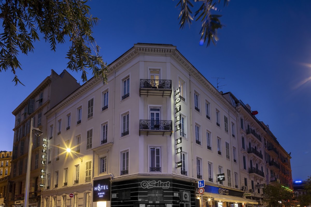 Hôtel 66, dog-friendly hotel in Nice