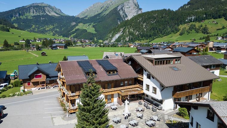 Hotel Alpenrose, dog-friendly hotel in Arlberg and Vorarlberg