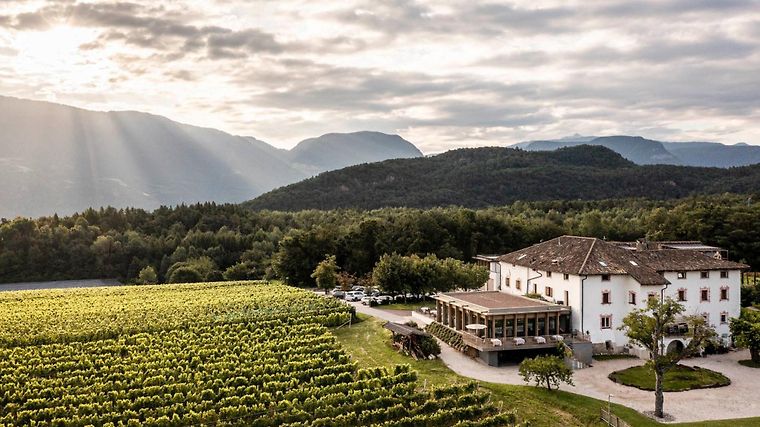 Hotel Ansitz Rungghof, dog-friendly hotel in Merano and South Tyrol