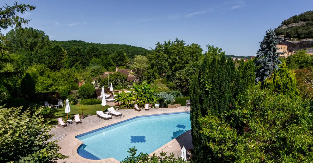 Hôtel du Centenaire, dog-friendly hotel in Dordogne and the Lot