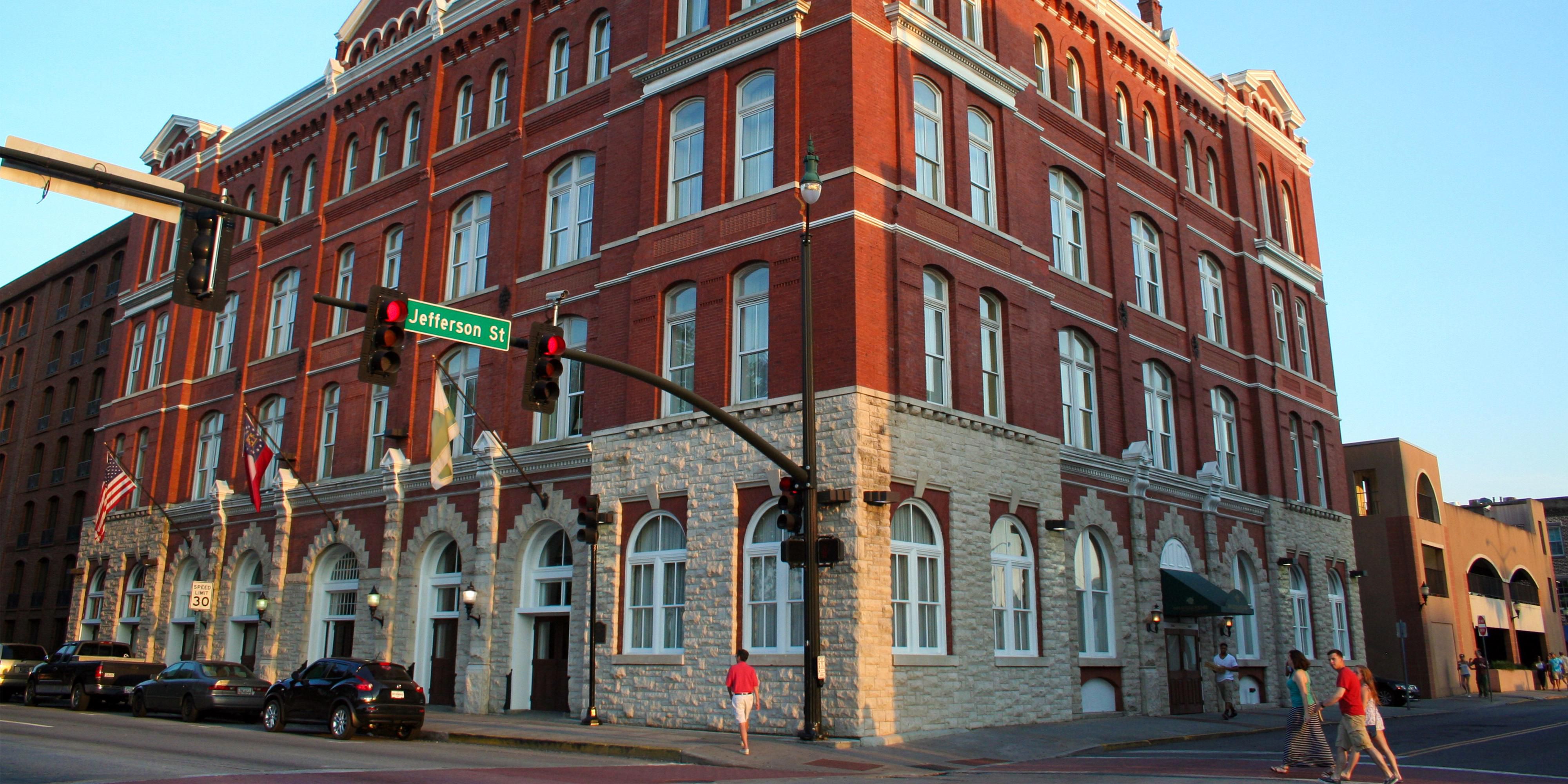Hotel Indigo Savannah Historic District, dog-friendly hotel in Savannah