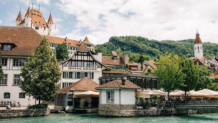 Hotel Krone Thun, dog-friendly hotel in Gstaad and the Bernese Oberland