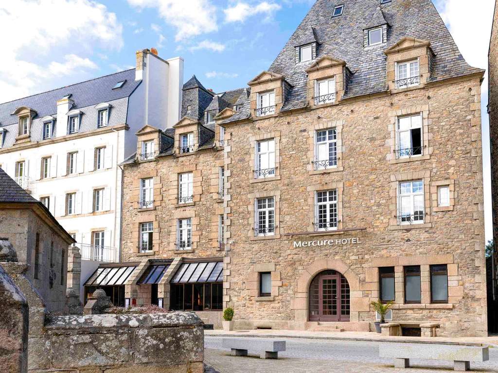 Hotel Mercure Roscoff Bord de Mer, dog-friendly hotel in Brittany