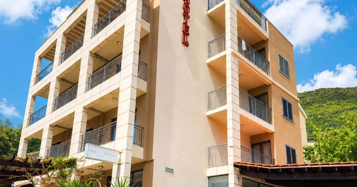 Hotel Petrovac, dog-friendly hotel in Montenegro