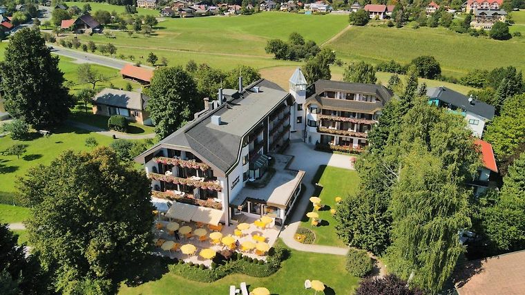 Hotel Schönruh, dog-friendly hotel in Carinthia Lakes