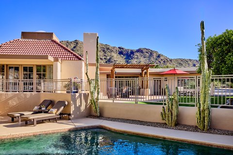 JW Marriott Scottsdale Camelback Inn Resort & Spa, dog-friendly hotel in Scottsdale