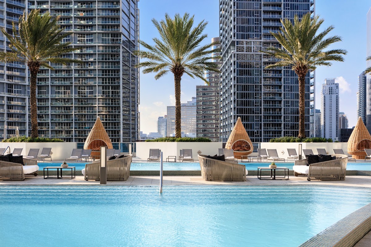 Kimpton EPIC Hotel, dog-friendly hotel in Miami