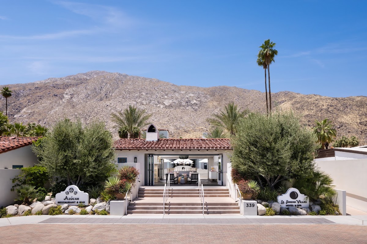 La Serena Villas, dog-friendly hotel in Palm Springs