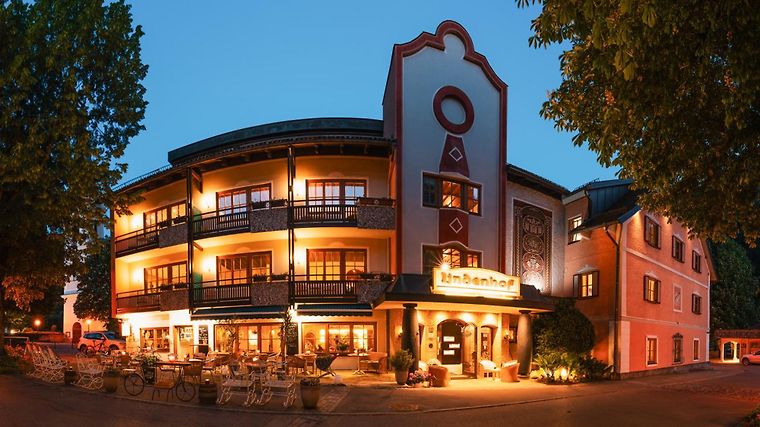Landhotel Lindenhof, dog-friendly hotel in Carinthia Lakes