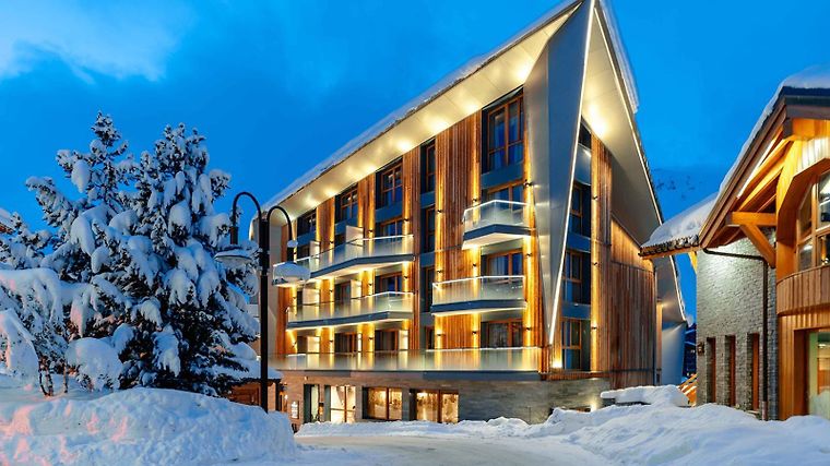 Le Diamond Rock, dog-friendly hotel in Courchevel and the Three Valleys