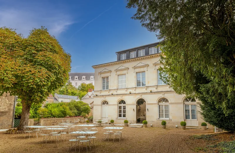 Le Grand Monarque, dog-friendly hotel in Loire Valley