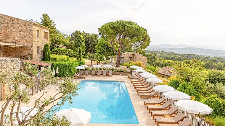 Le Mas des Herbes Blanches, dog-friendly hotel in Luberon and the Alpilles
