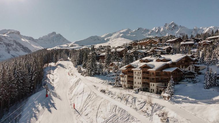 Le Strato, dog-friendly hotel in Courchevel and the Three Valleys