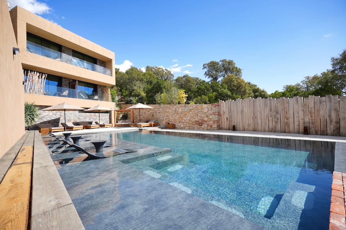 Les Regalia Hôtel & Spa, dog-friendly hotel in Corsica