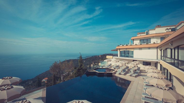 Les Terrasses d'Eze - Hotel & Spa, dog-friendly hotel in Cap Ferrat and Villefranche