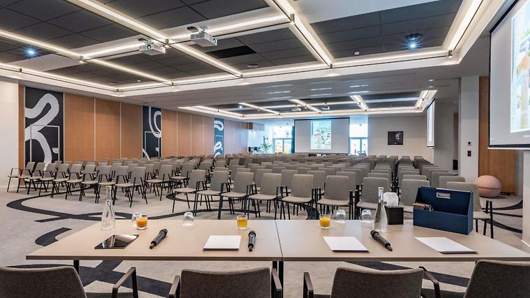 Mercure La Rochelle Vieux Port, dog-friendly hotel in Ile de Re and La Rochelle