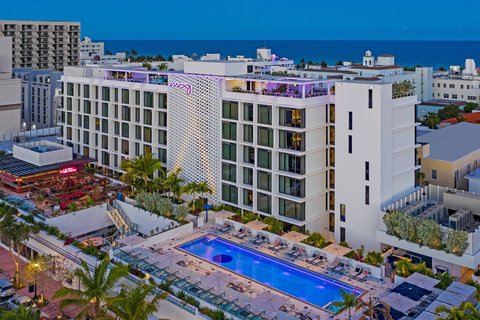 Moxy Miami South Beach, dog-friendly hotel in Miami Beach