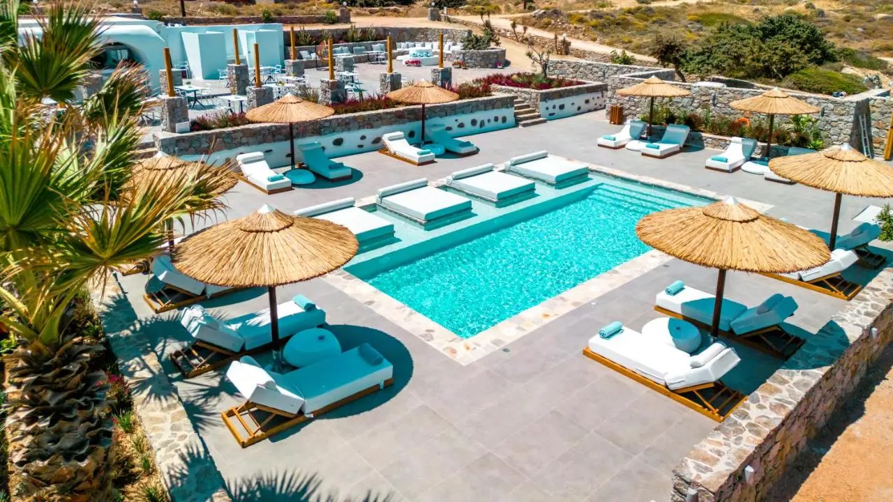 Naxos Cave Suites, dog-friendly hotel in Naxos
