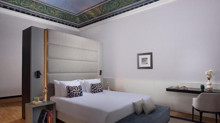NH Collection Palermo Palazzo Sitano, dog-friendly hotel in Palermo and Western Sicily