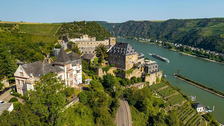 Romantikhotel Schloss Rheinfels, dog-friendly hotel in Mosel and Rhine