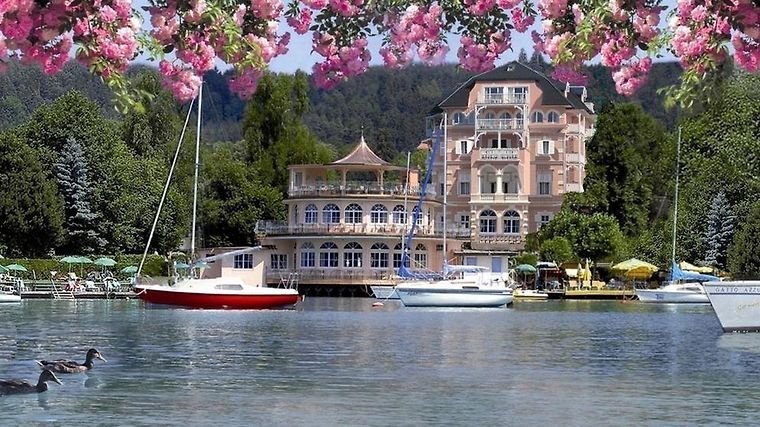 Seehotel Astoria, dog-friendly hotel in Carinthia Lakes