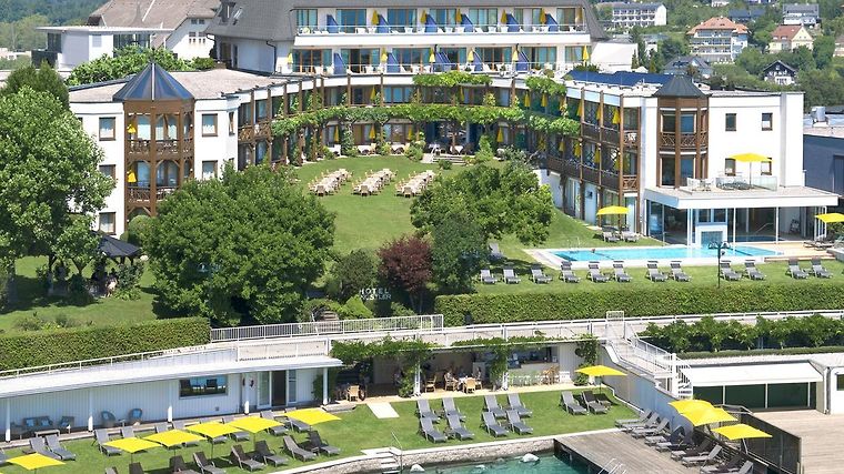 Seehotel Engstler, dog-friendly hotel in Carinthia Lakes