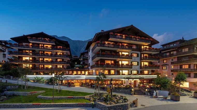 Seven Alpina Boutique Hotel, dog-friendly hotel in Graubunden