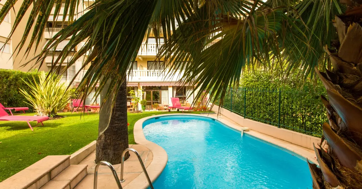 Sun Riviera Hôtel, dog-friendly hotel in Cannes