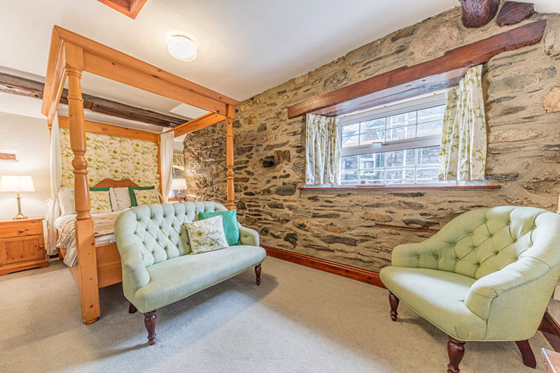 The Black Bull Inn & Hotel, dog-friendly hotel in Lake District