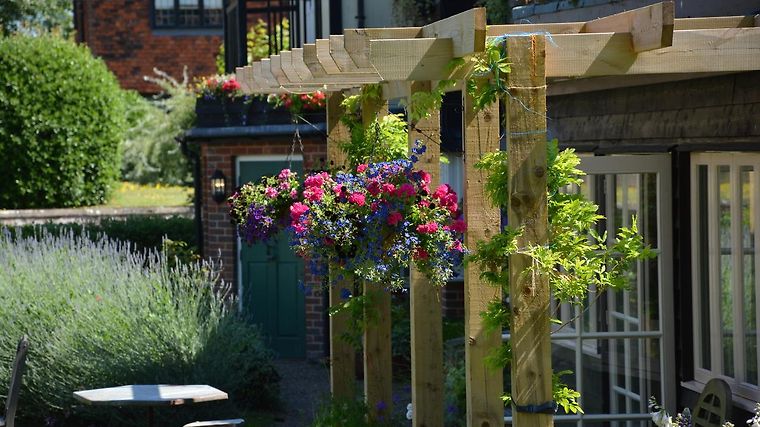 The Dolphin Inn, dog-friendly hotel in Norfolk and Suffolk Coast