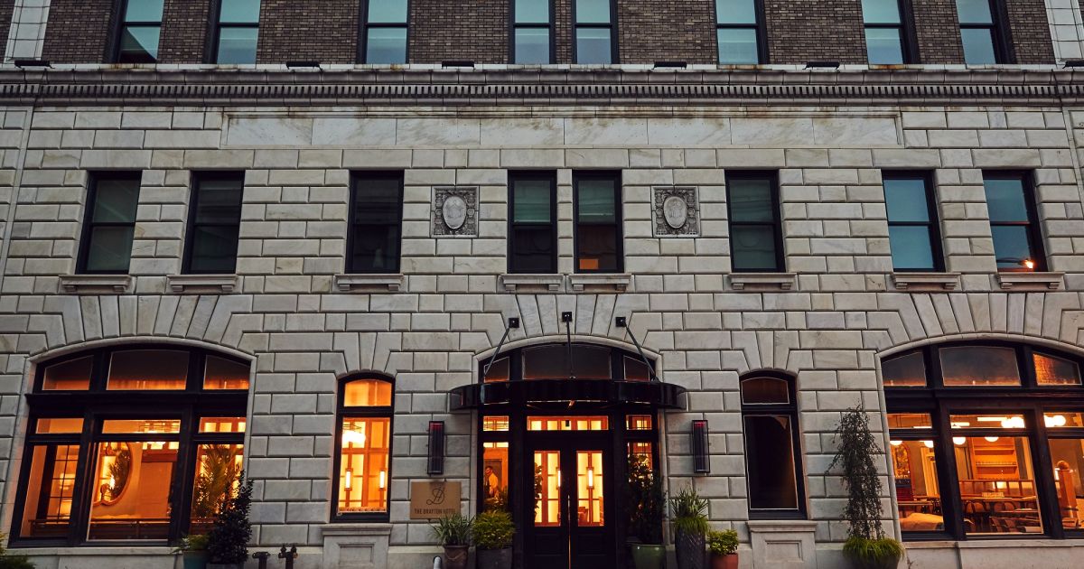 The Drayton Hotel Savannah, Curio Collection by Hilton, dog-friendly hotel in Savannah