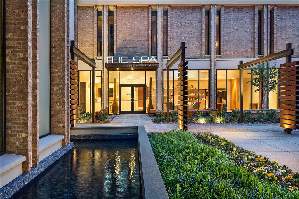 The Highland Dallas, Curio Collection by Hilton, dog-friendly hotel in Dallas