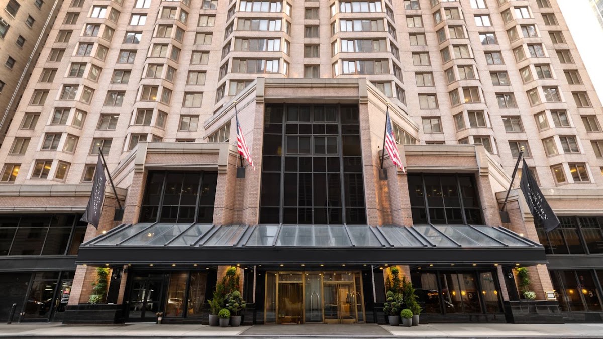 The London, a Luxury Collection Hotel, New York City, dog-friendly hotel in New York