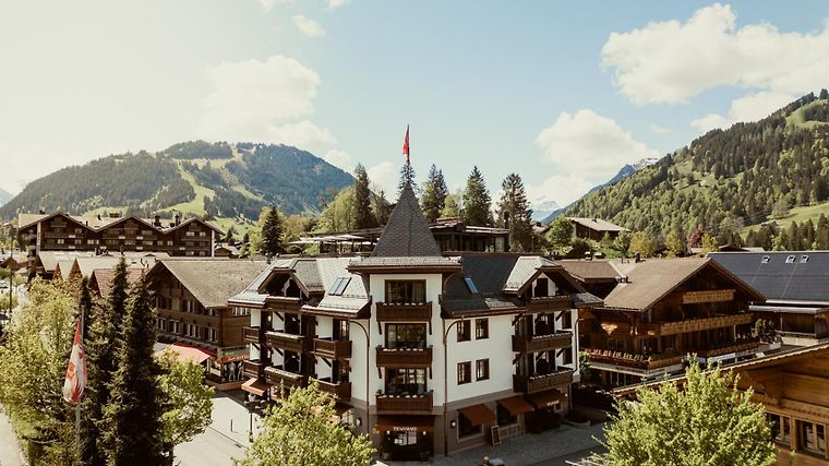 The Mansard, dog-friendly hotel in Gstaad and the Bernese Oberland