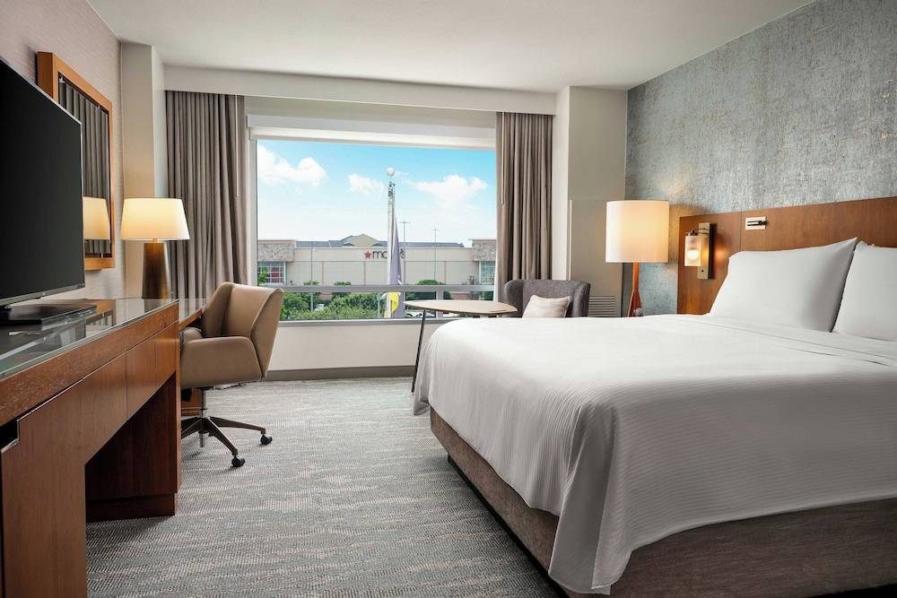 The Westin Austin at The Domain, dog-friendly hotel in Austin