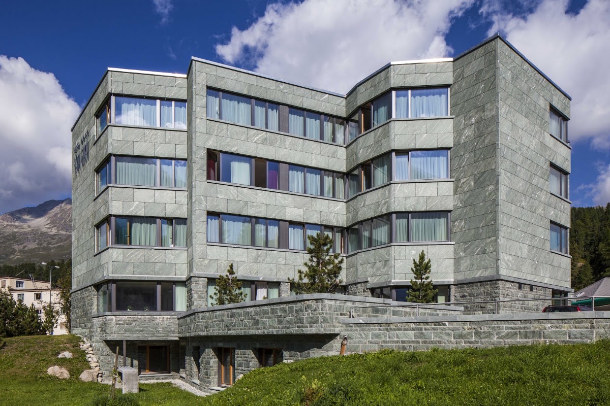 TOP Sport and Wellnesshotel San Gian St. Moritz, dog-friendly hotel in St. Moritz